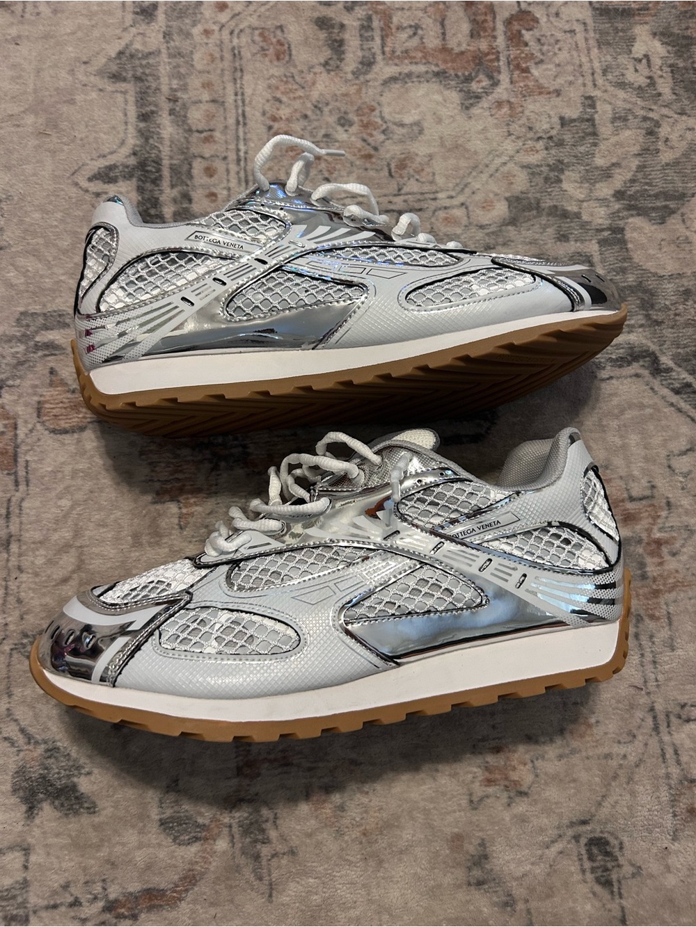 Bottega Veneta White Siler, size 12, no box